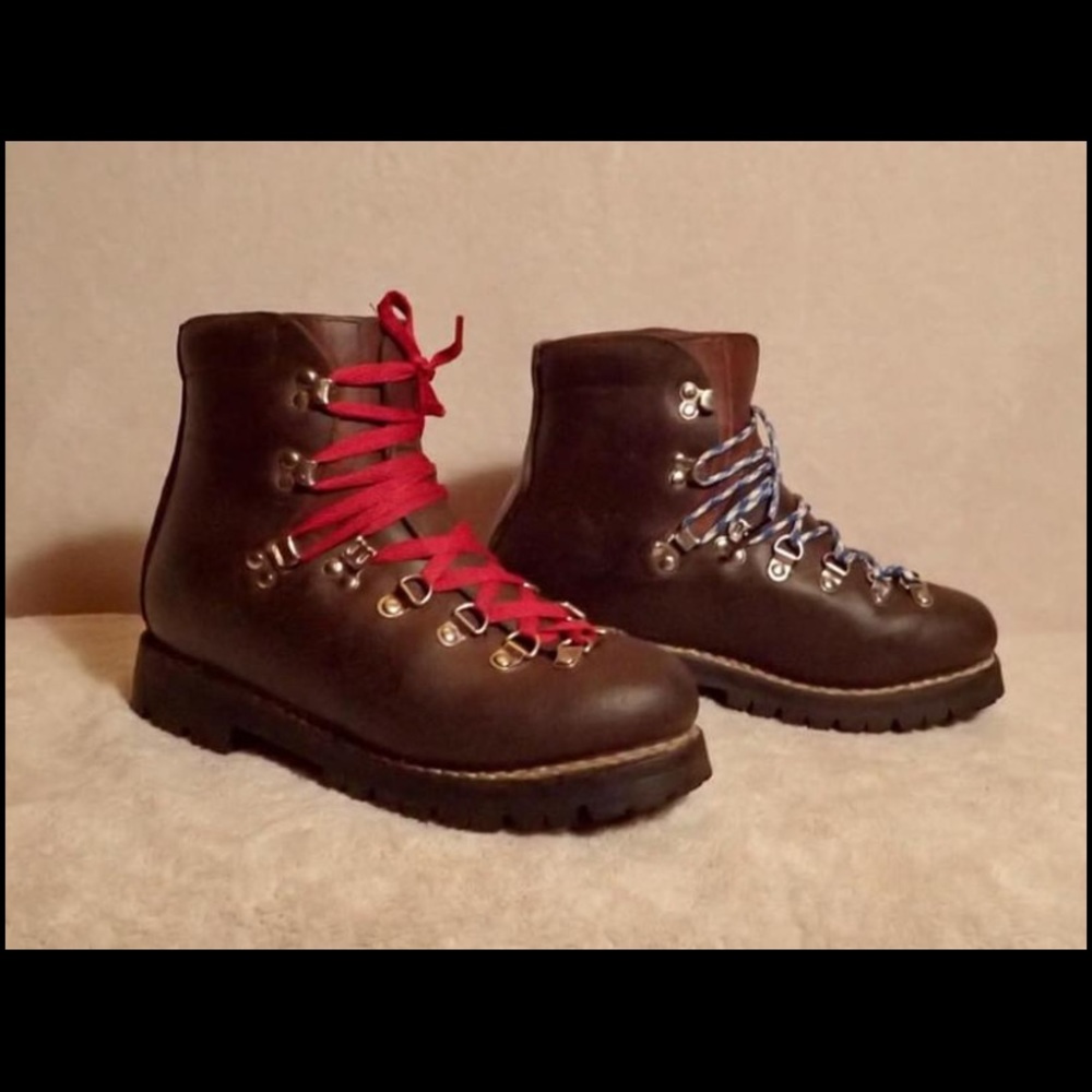 Kastinger Vintage Women’s hiking and mountaineering boots. Handmade,Vibram soles